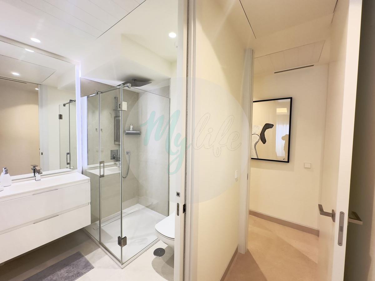 Middle floor in Estepona