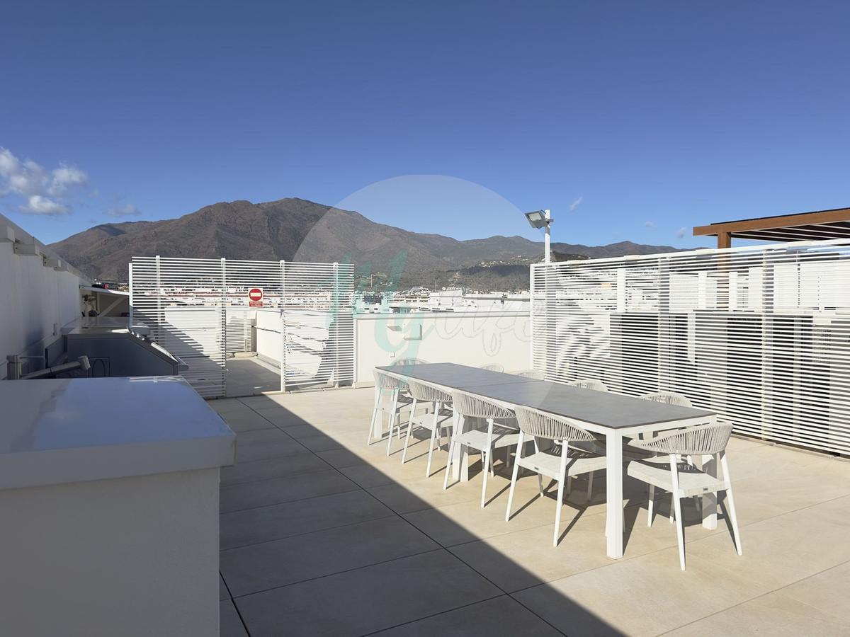 Middle floor in Estepona