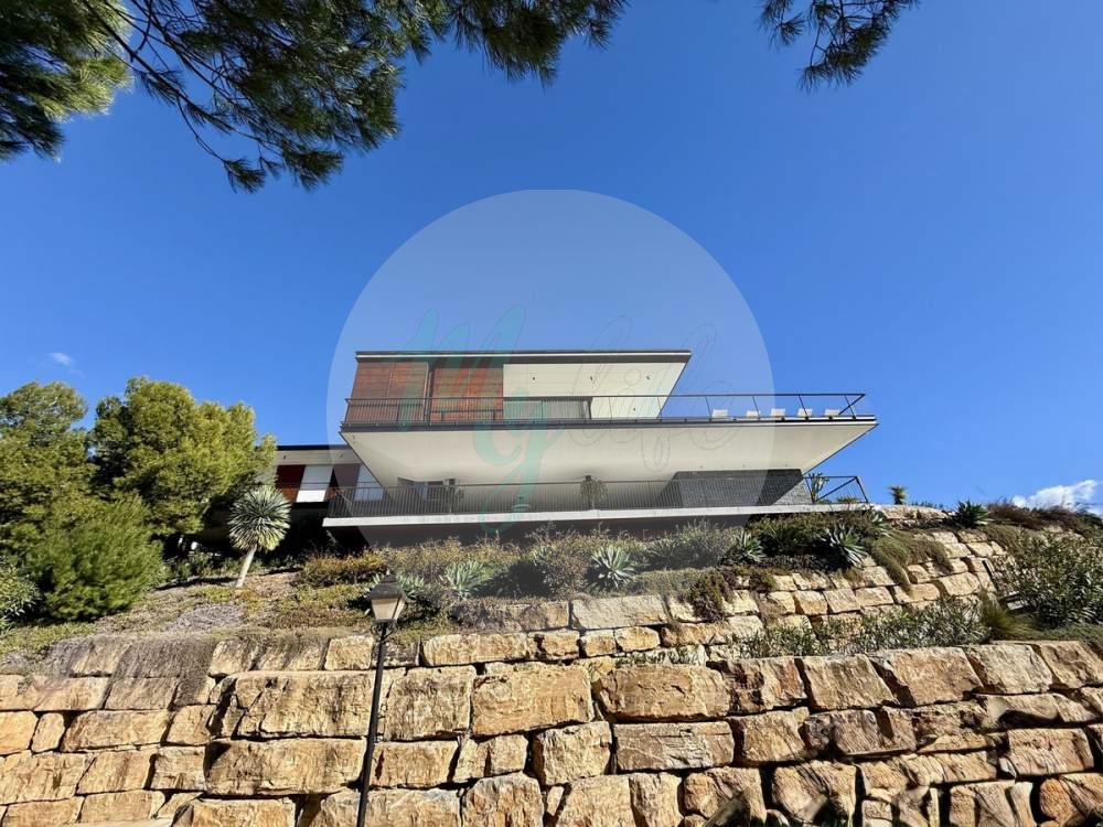 Wholesale & Distribution in Valtocado