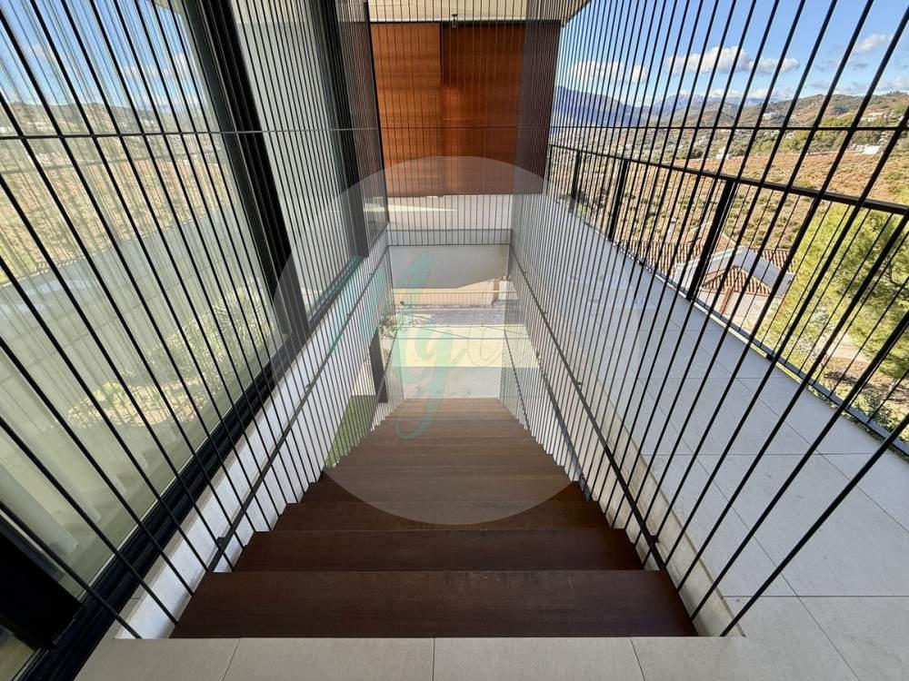 Wholesale & Distribution in Valtocado