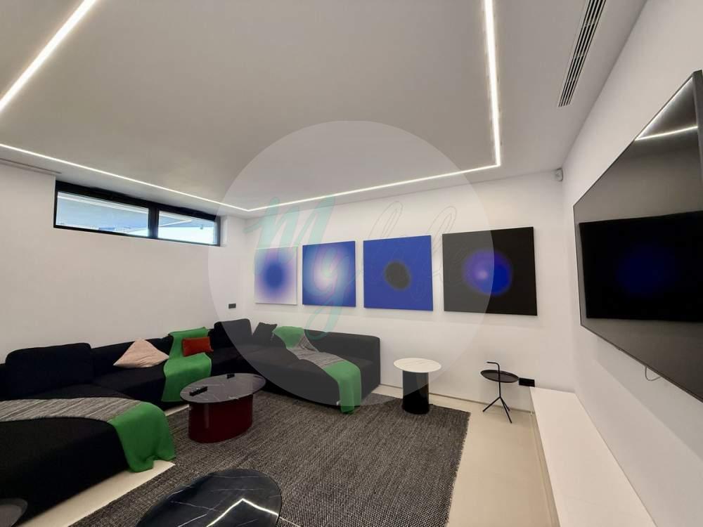 Wholesale & Distribution in Valtocado