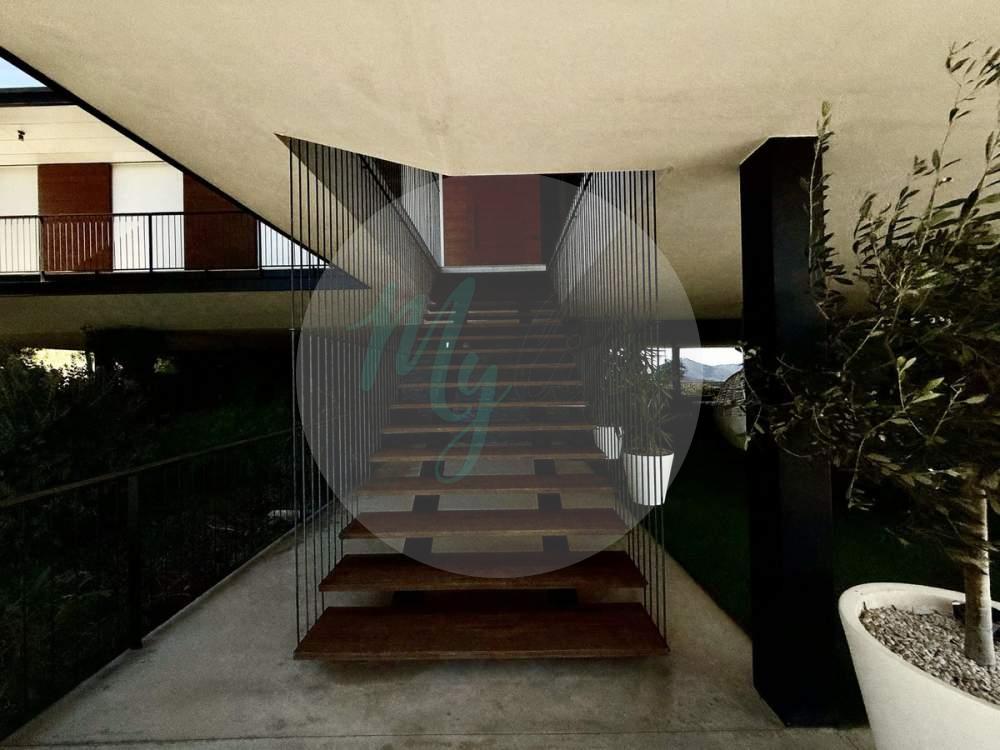 Wholesale & Distribution in Valtocado