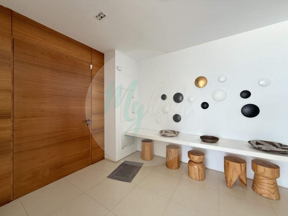 Wholesale & Distribution in Valtocado