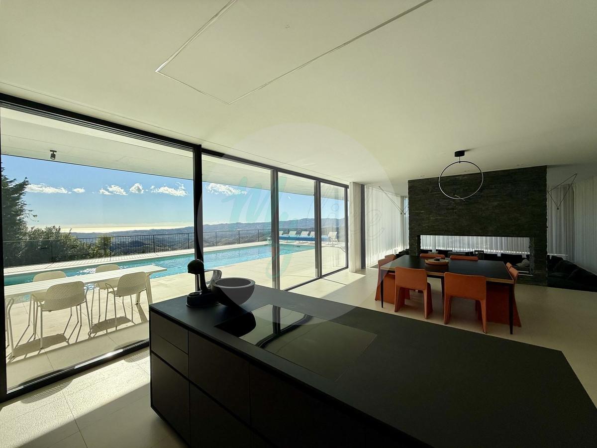 Wholesale & Distribution in Valtocado