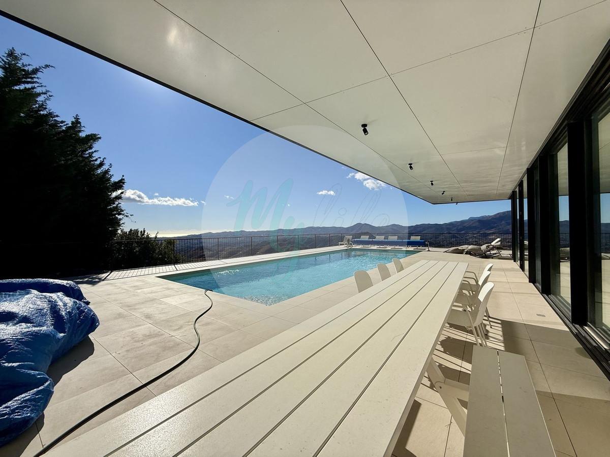 Wholesale & Distribution in Valtocado