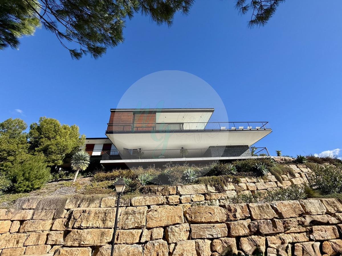 Wholesale & Distribution in Valtocado