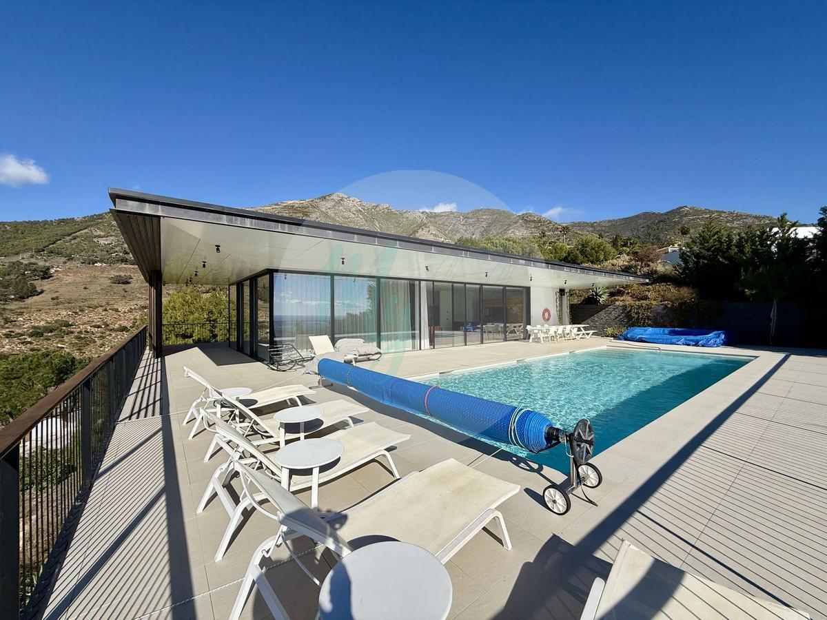 Wholesale & Distribution in Valtocado