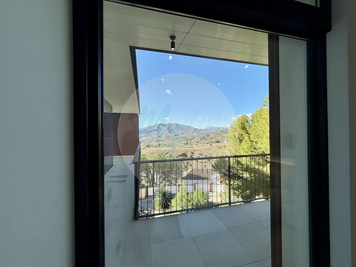 Wholesale & Distribution in Valtocado