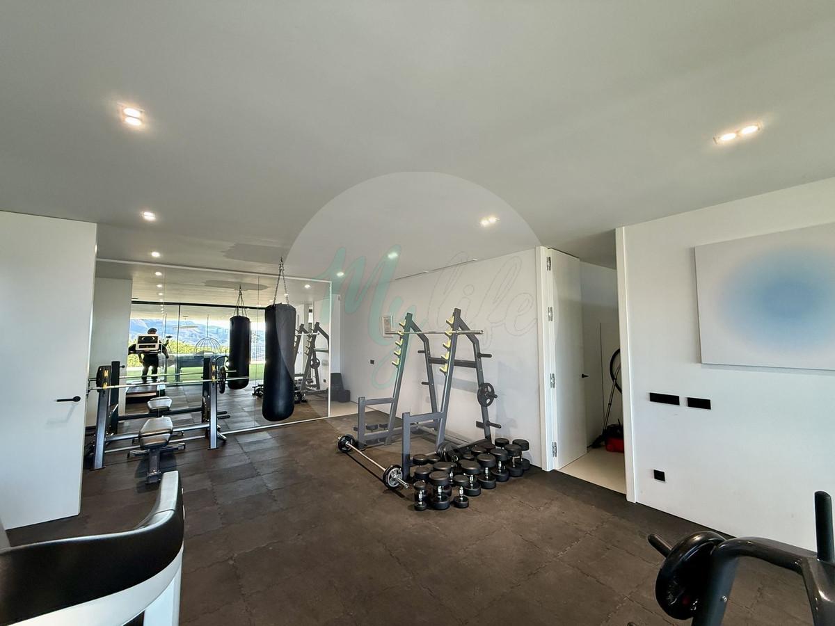 Wholesale & Distribution in Valtocado