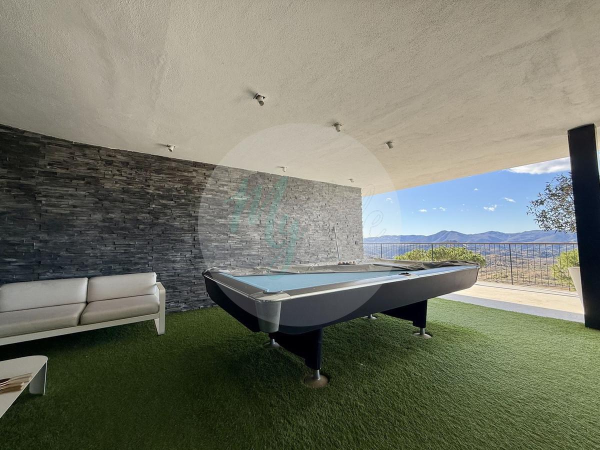 Wholesale & Distribution in Valtocado