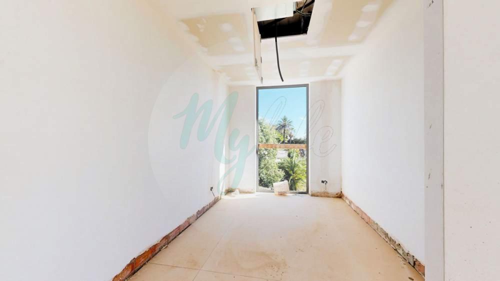 Wholesale & Distribution in Hacienda Las Chapas