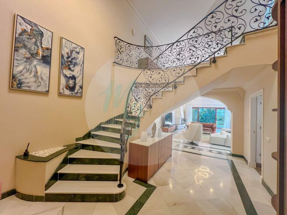 Wholesale & Distribution in Los Flamingos