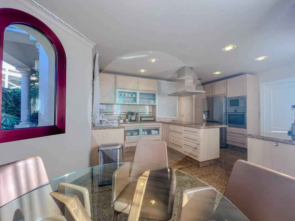 Wholesale & Distribution in Los Flamingos