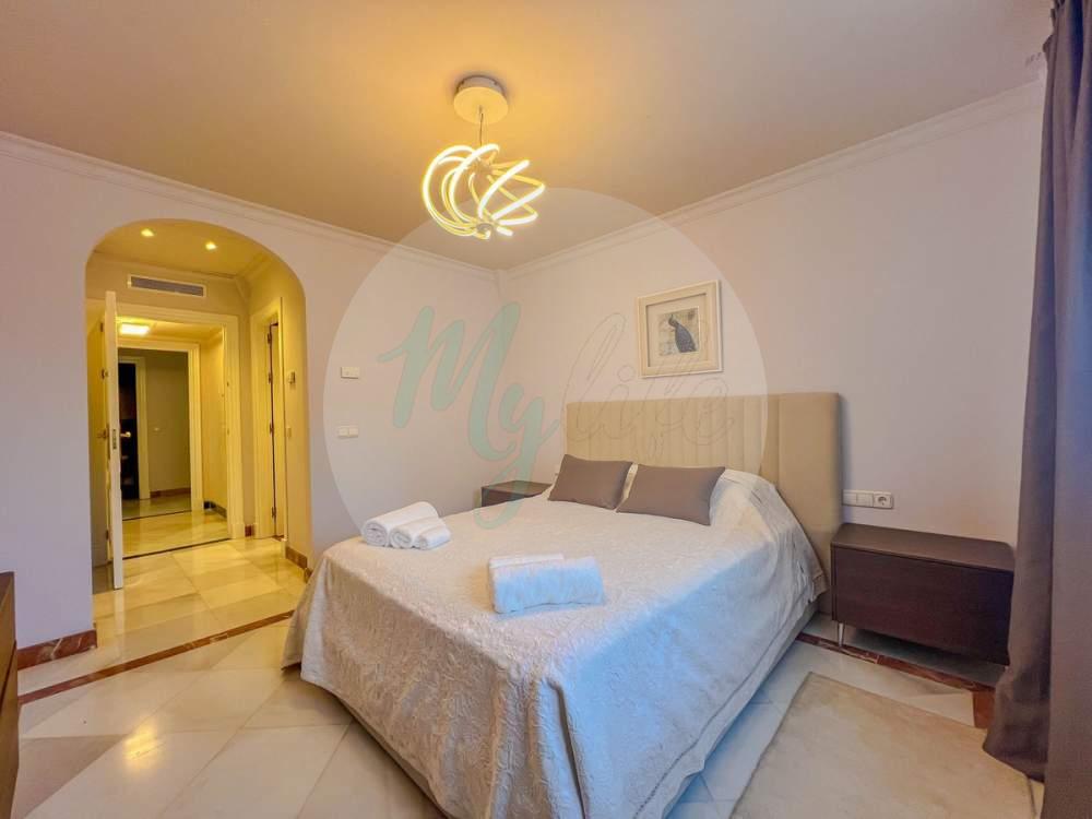 Wholesale & Distribution in Los Flamingos