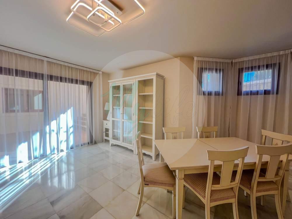 Wholesale & Distribution in Los Flamingos