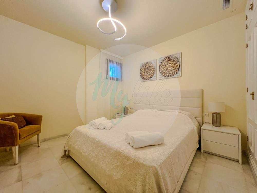 Wholesale & Distribution in Los Flamingos