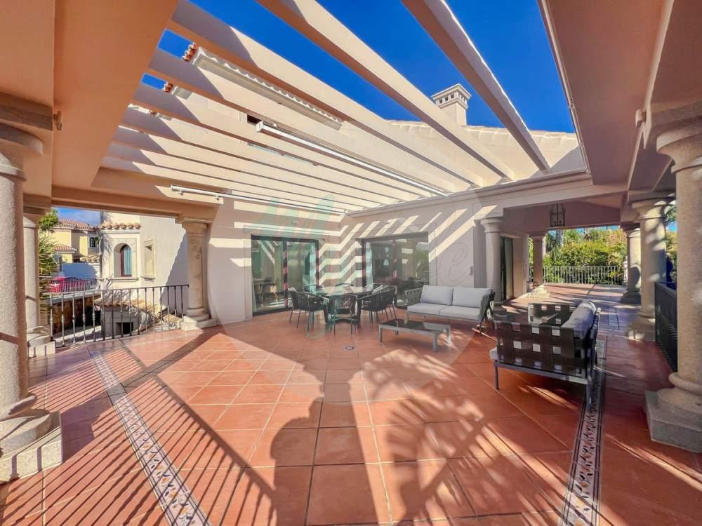 Wholesale & Distribution in Los Flamingos