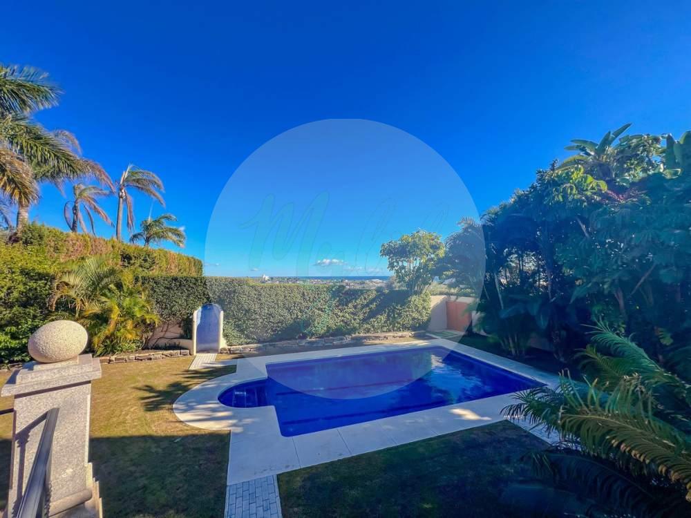 Wholesale & Distribution in Los Flamingos