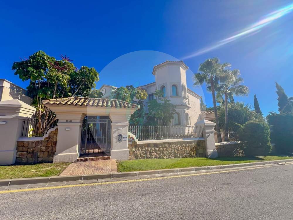 Wholesale & Distribution in Los Flamingos