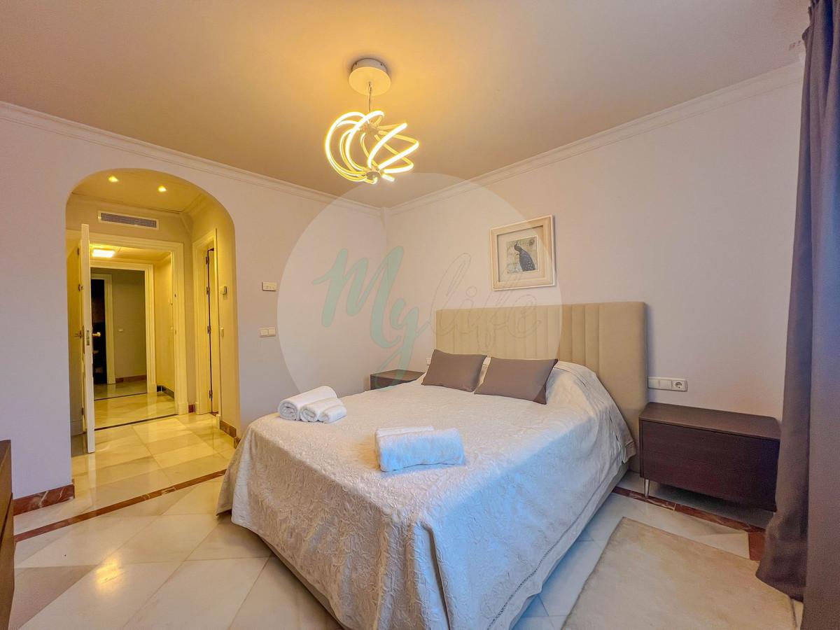 Wholesale & Distribution in Los Flamingos