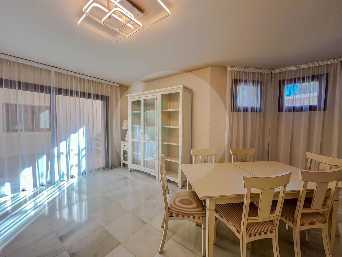 Wholesale & Distribution in Los Flamingos