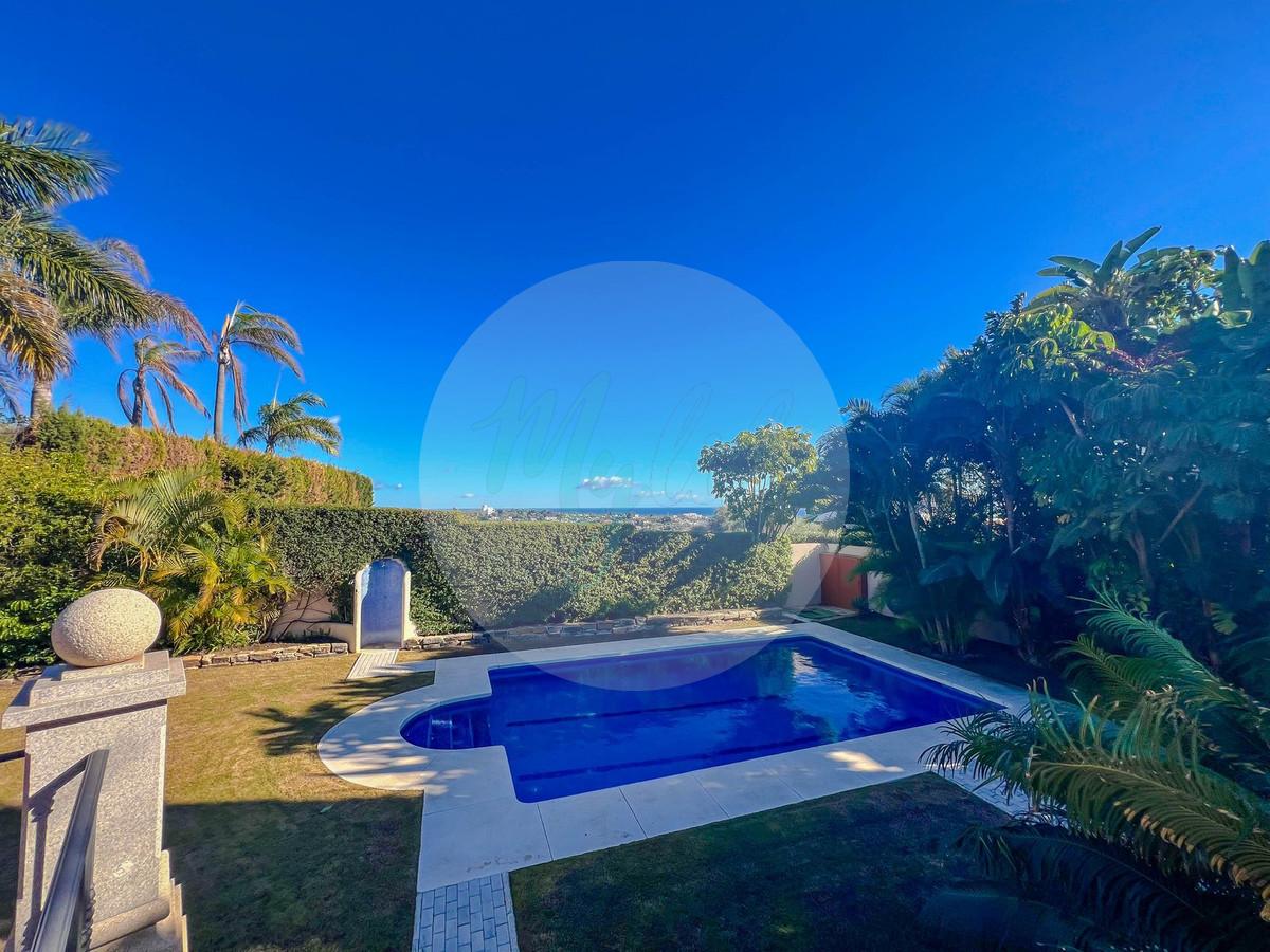 Wholesale & Distribution in Los Flamingos