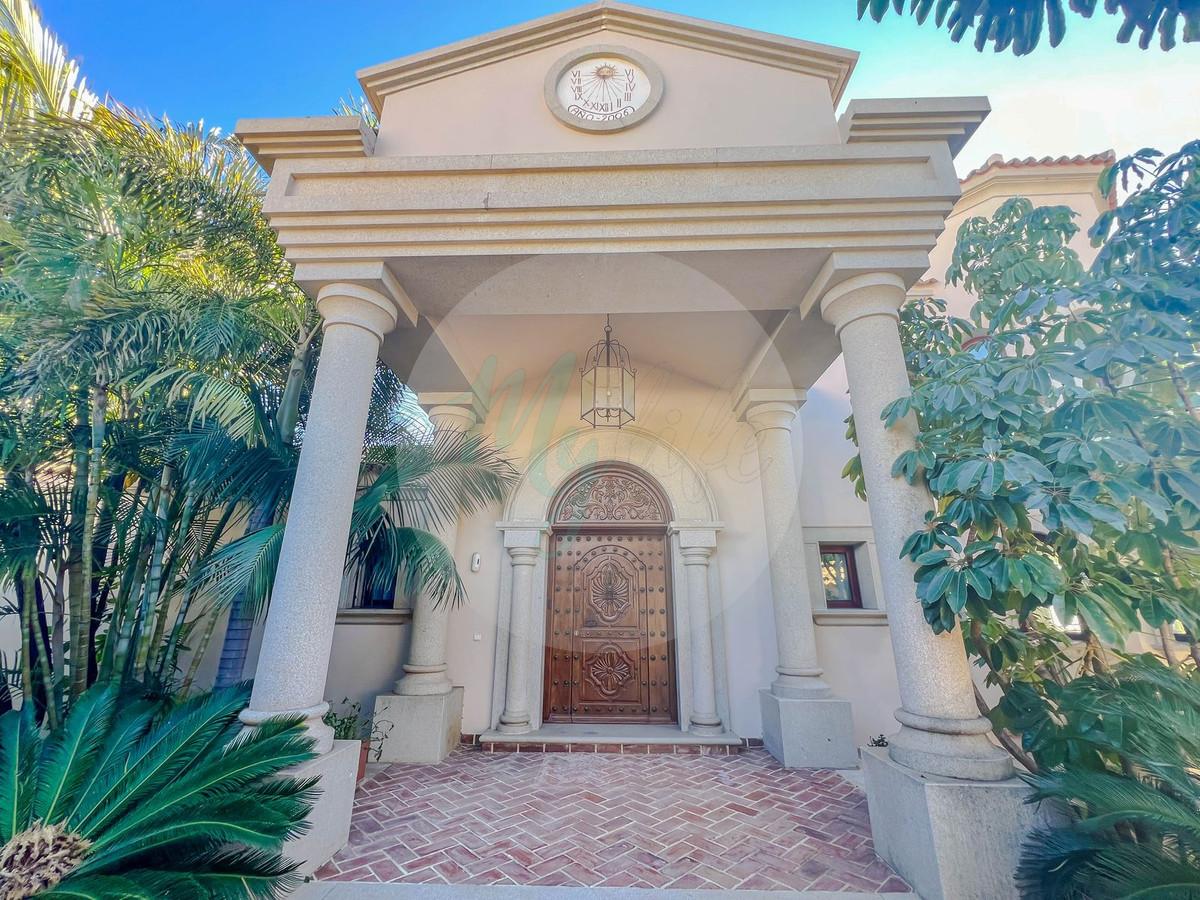 Wholesale & Distribution in Los Flamingos