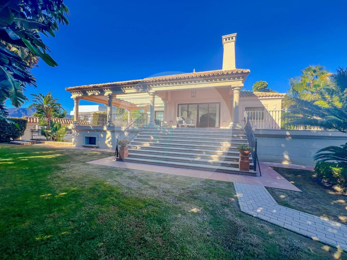 Wholesale & Distribution in Los Flamingos