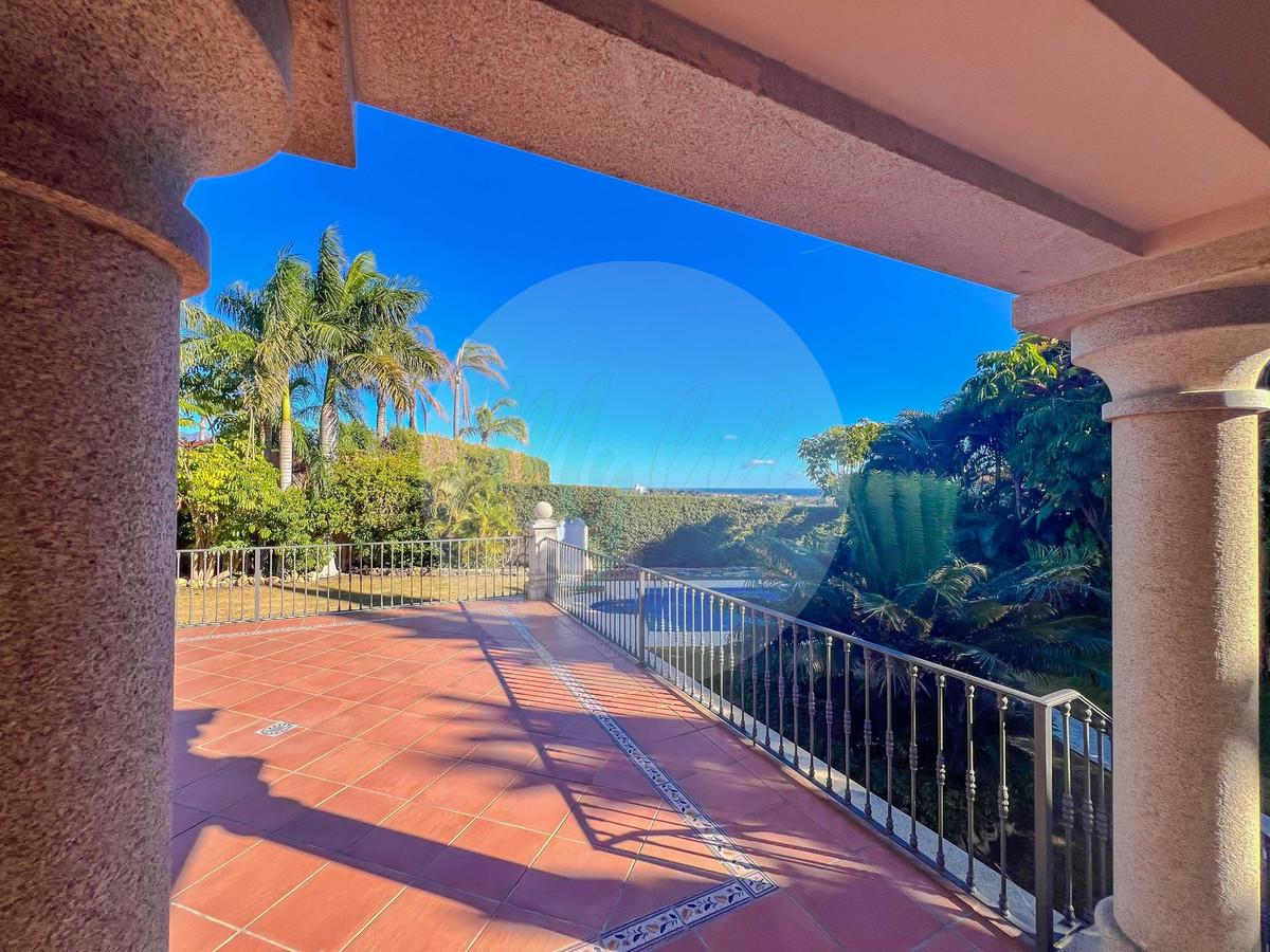 Wholesale & Distribution in Los Flamingos