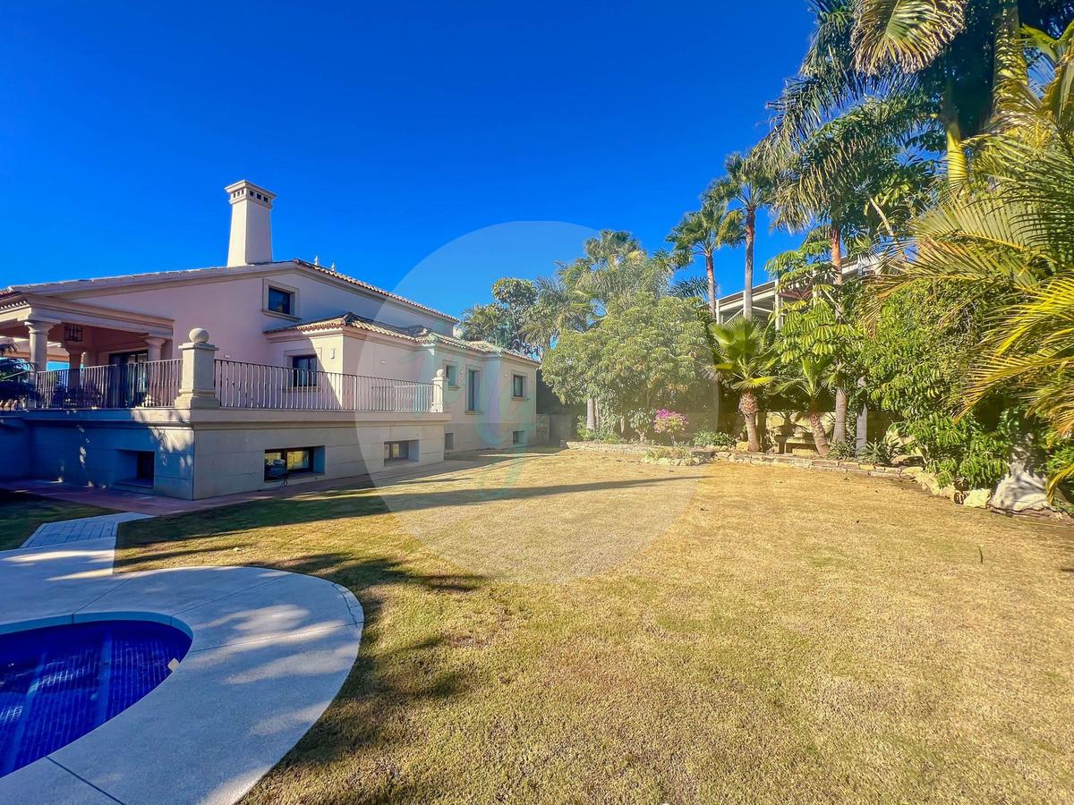 Wholesale & Distribution in Los Flamingos