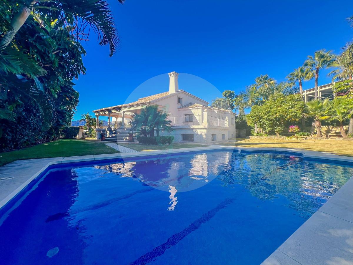 Wholesale & Distribution in Los Flamingos