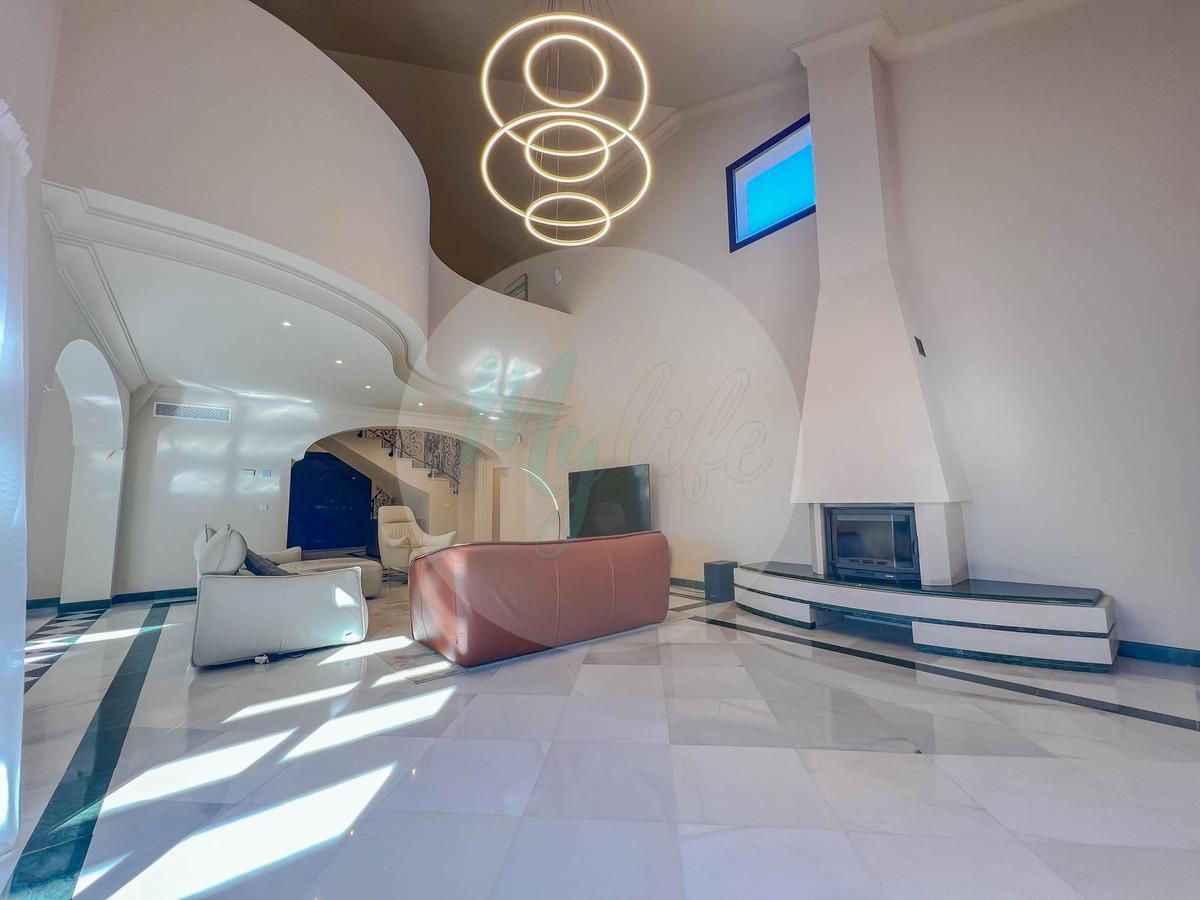 Wholesale & Distribution in Los Flamingos