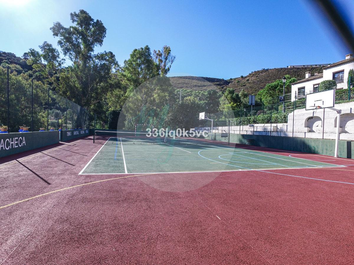 Media planta en Benahavís