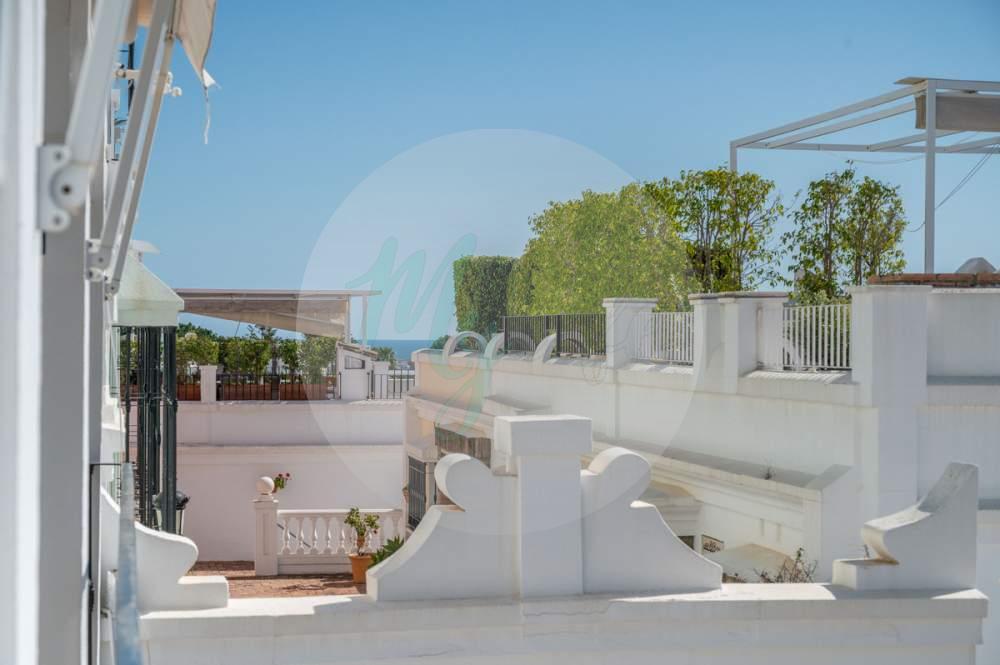 Adosado en Nueva Andalucía