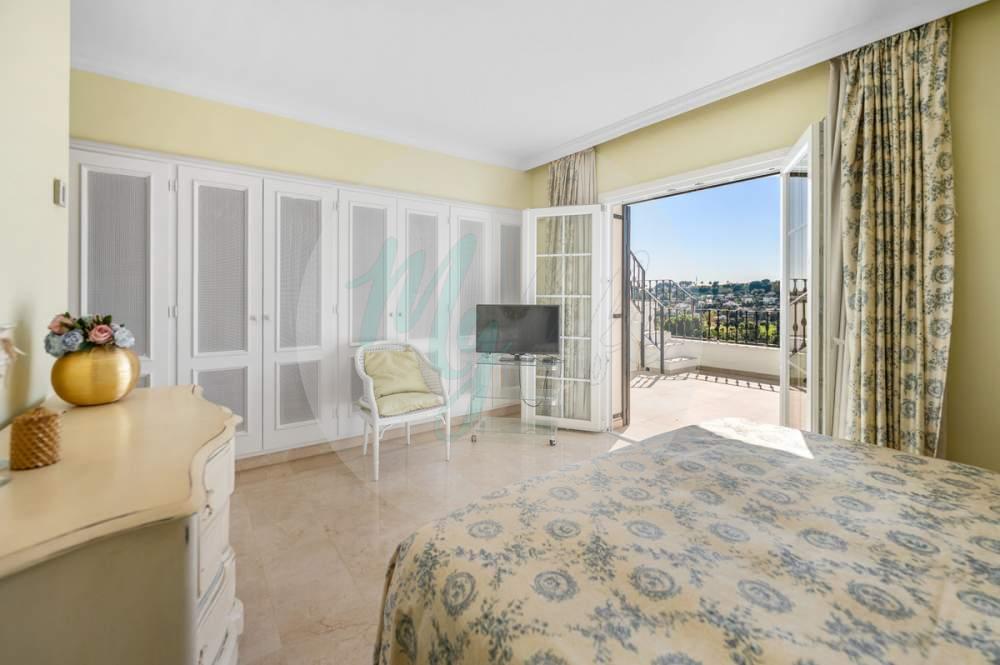 Adosado en Nueva Andalucía