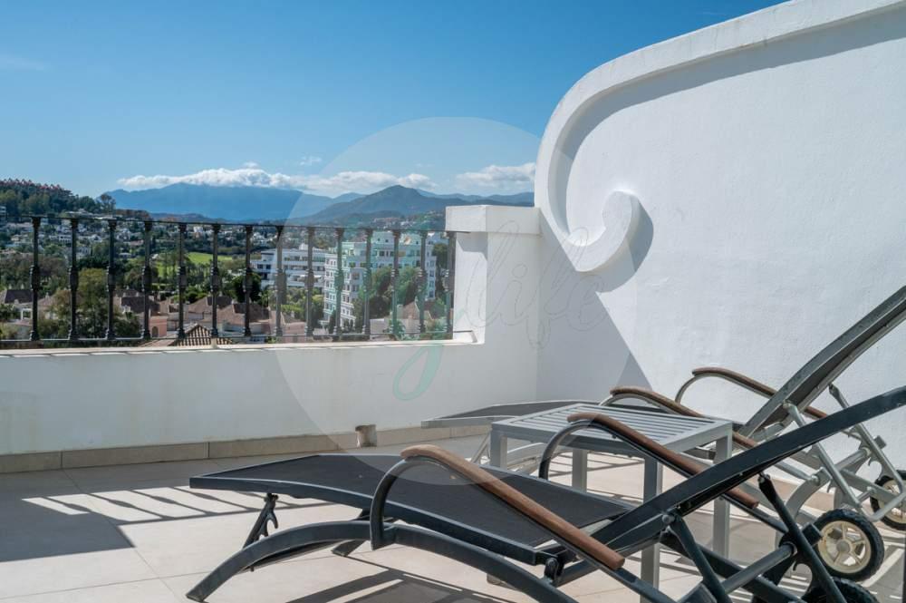 Adosado en Nueva Andalucía