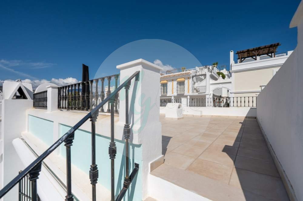 Adosado en Nueva Andalucía