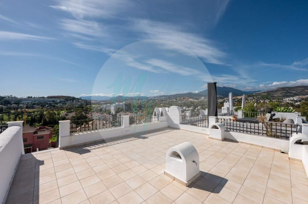 Adosado en Nueva Andalucía