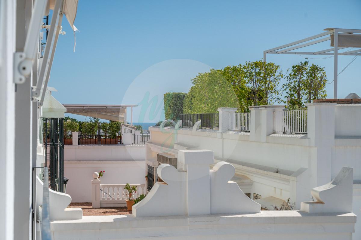 Adosado en Nueva Andalucía