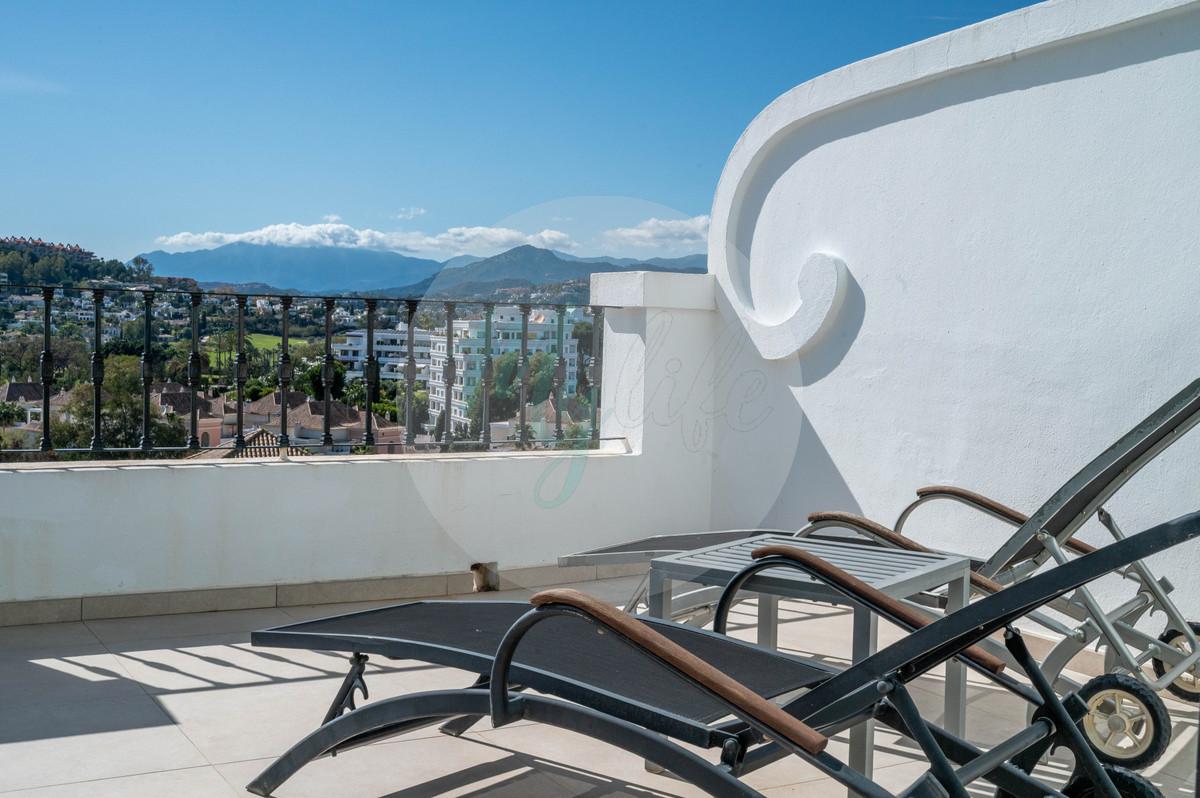 Adosado en Nueva Andalucía