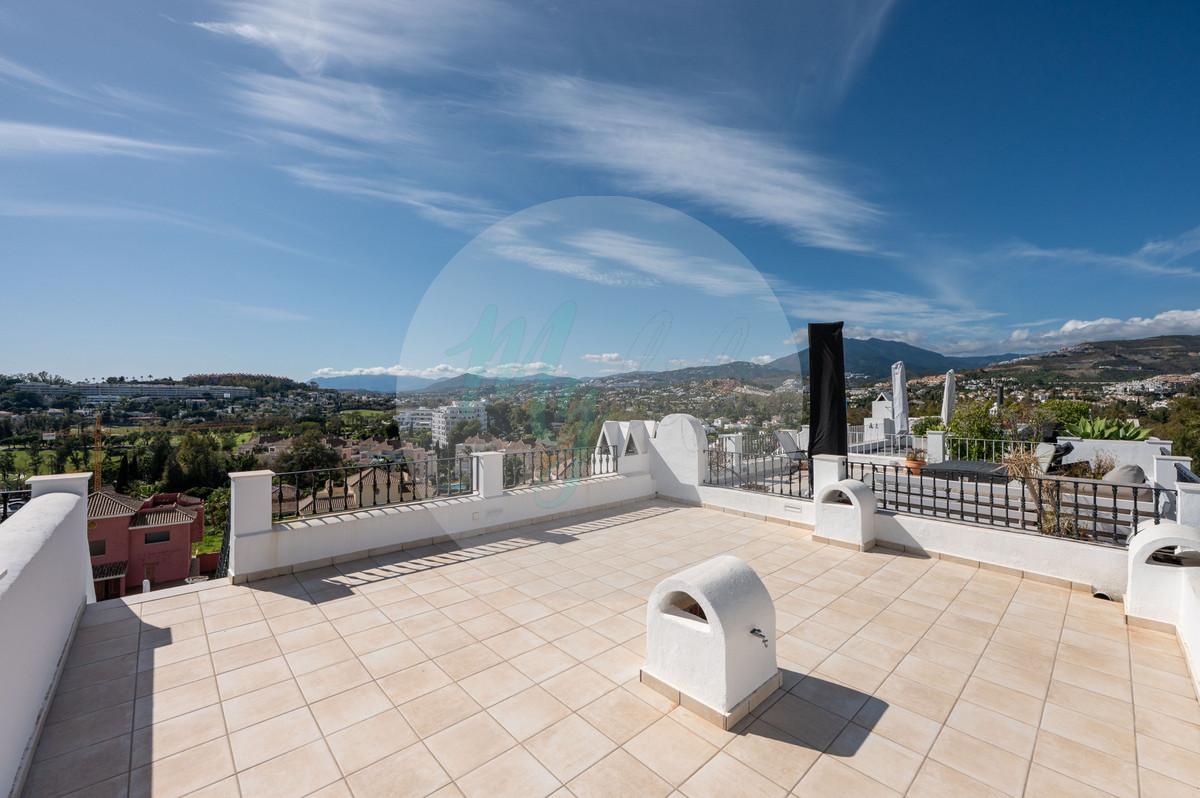 Adosado en Nueva Andalucía