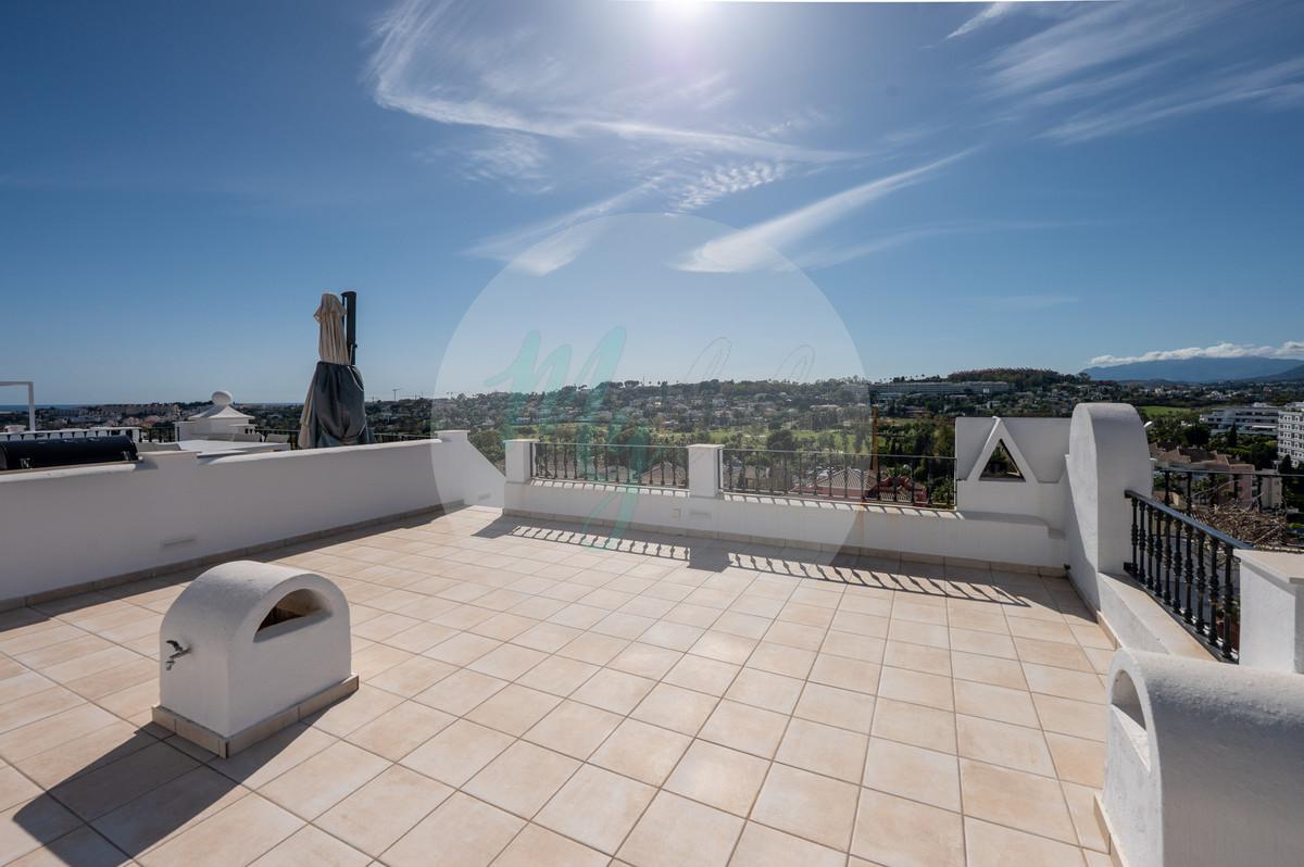 Adosado en Nueva Andalucía