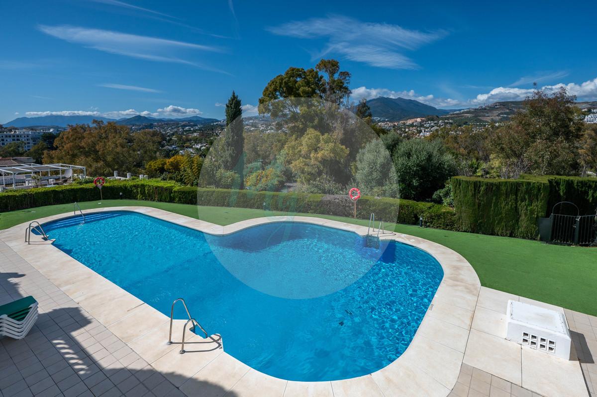 Adosado en Nueva Andalucía