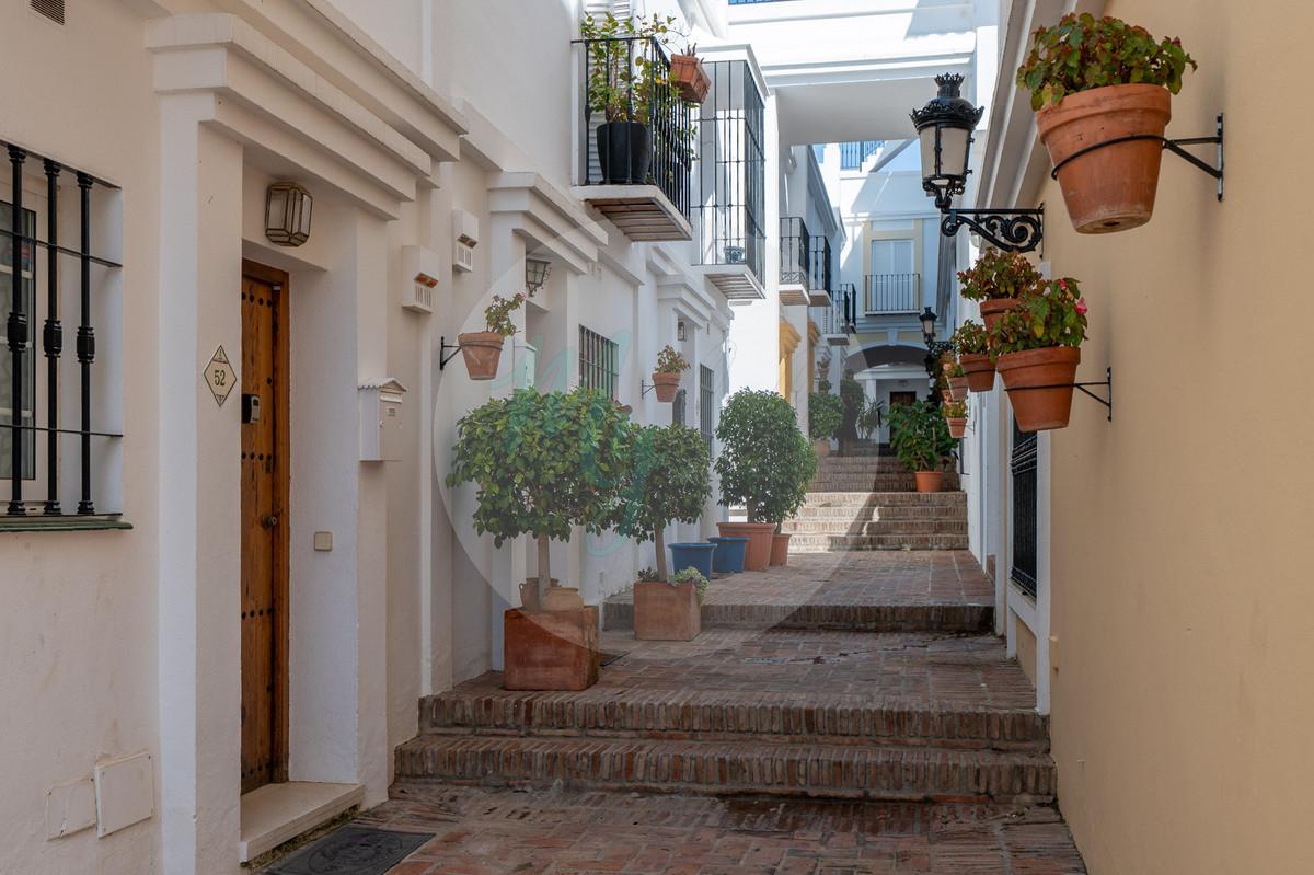 Adosado en Nueva Andalucía