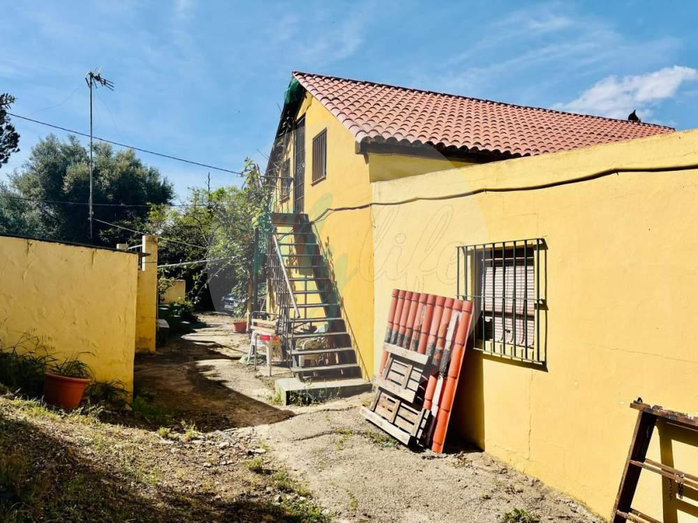 Urban plot in Estepona