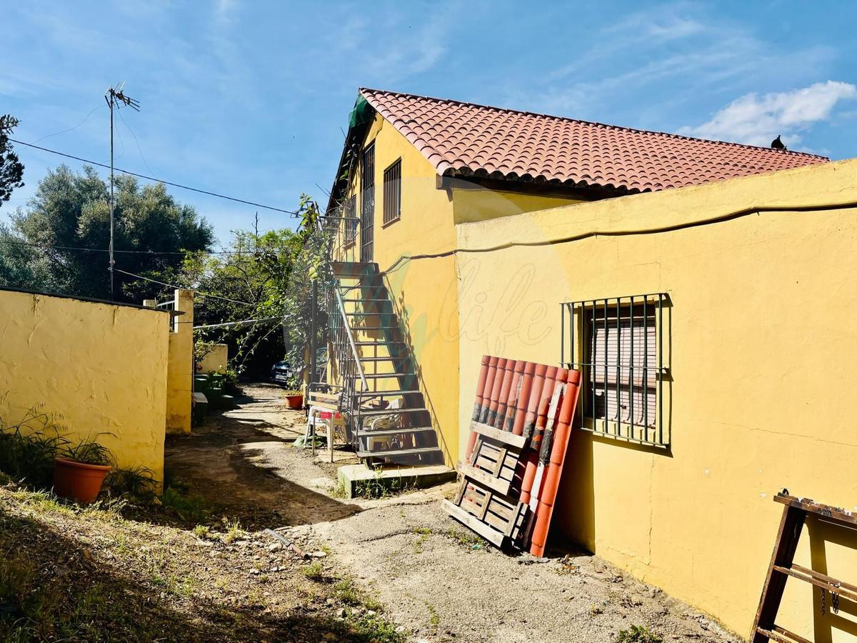Urban plot in Estepona