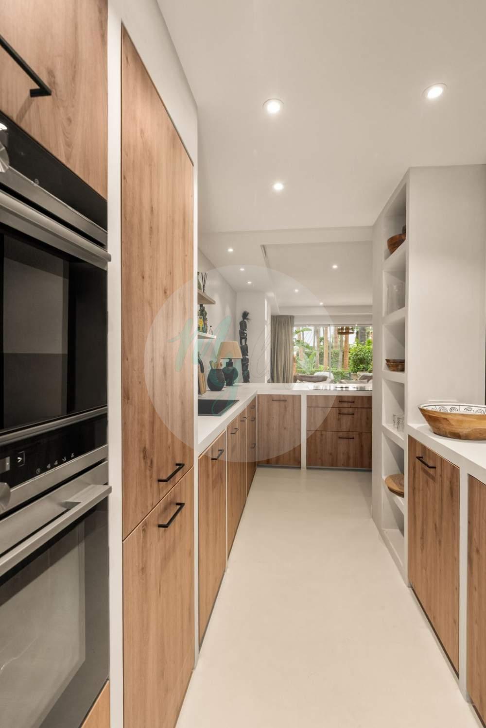 Townhouse in Golden Mile