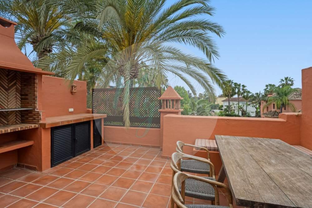 Townhouse in Golden Mile