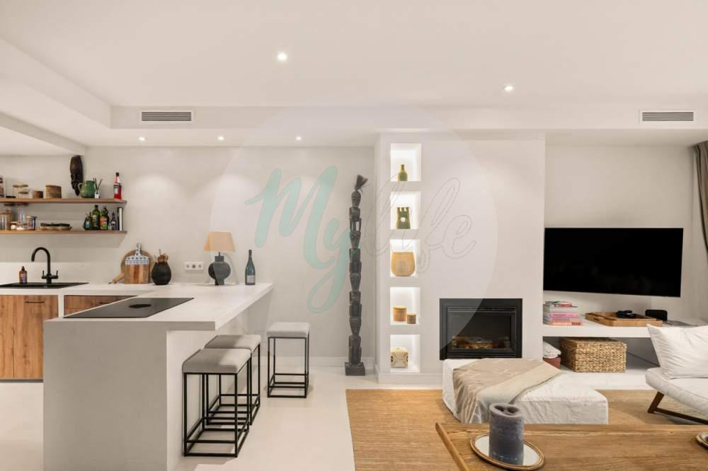 Townhouse in Golden Mile