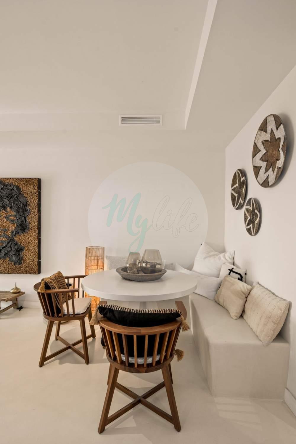 Townhouse in Golden Mile